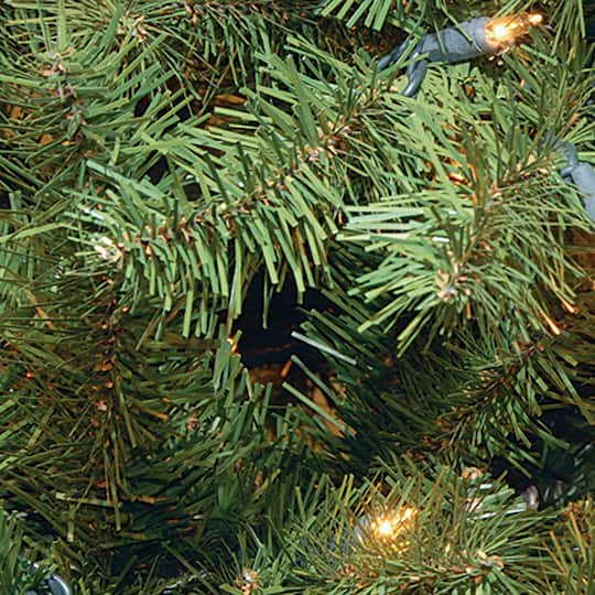 28904_NRV7-500-75_2 7.5 ft. Hinged North Valley Spruce Medium Artificial Christmas Tree, Unlit