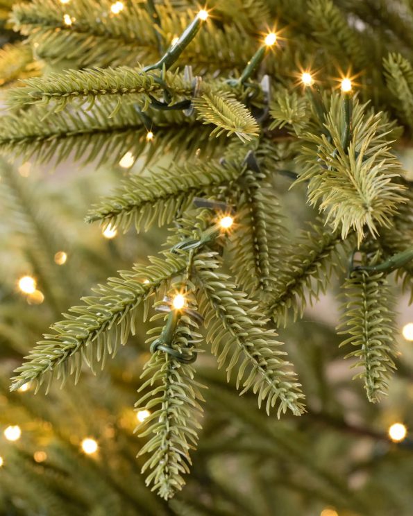 COT-T_Calistoga-Ornament-Tree_Detail Calistoga Ornament Tree®