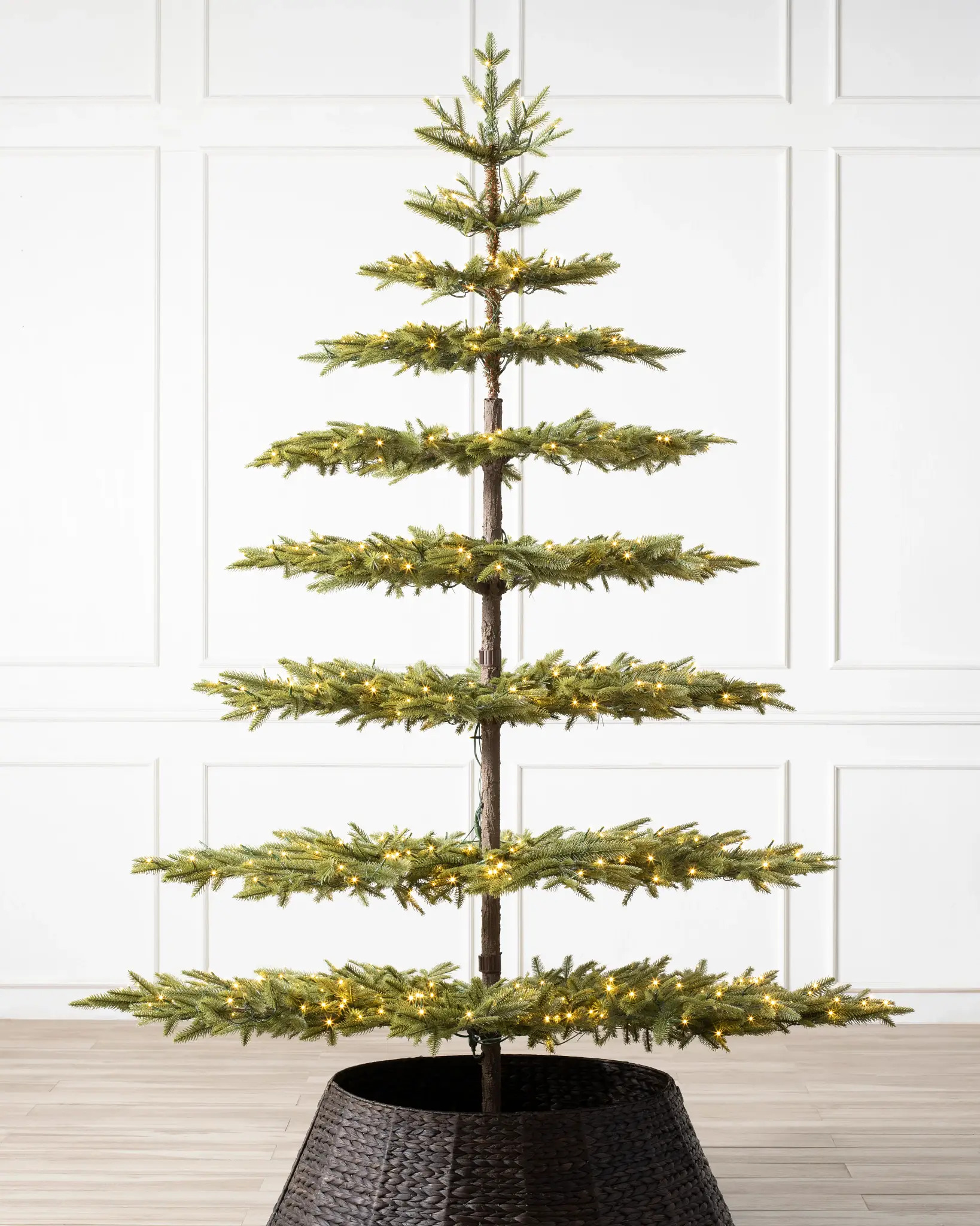 ORNAMENT TREE