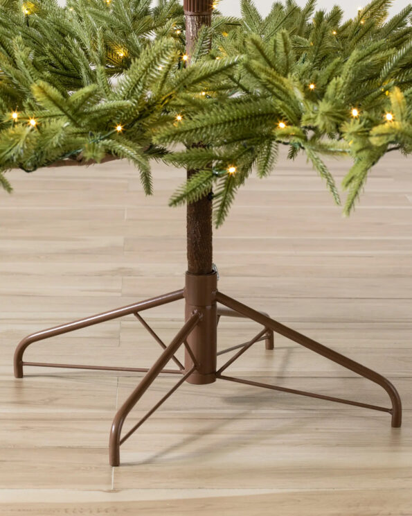COT-T_Calistoga-Ornament-Tree_Stand_SpFeat-10 Calistoga Ornament Tree®