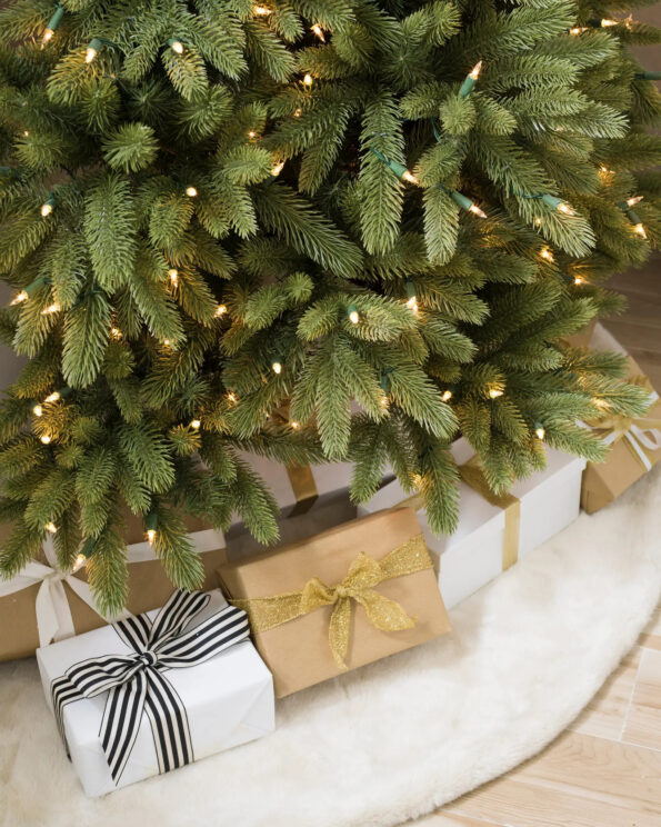 FAF-T_Fifth-Avenue-Flatback_Lifestyle-10 Fifth Avenue Flatback™ Tree