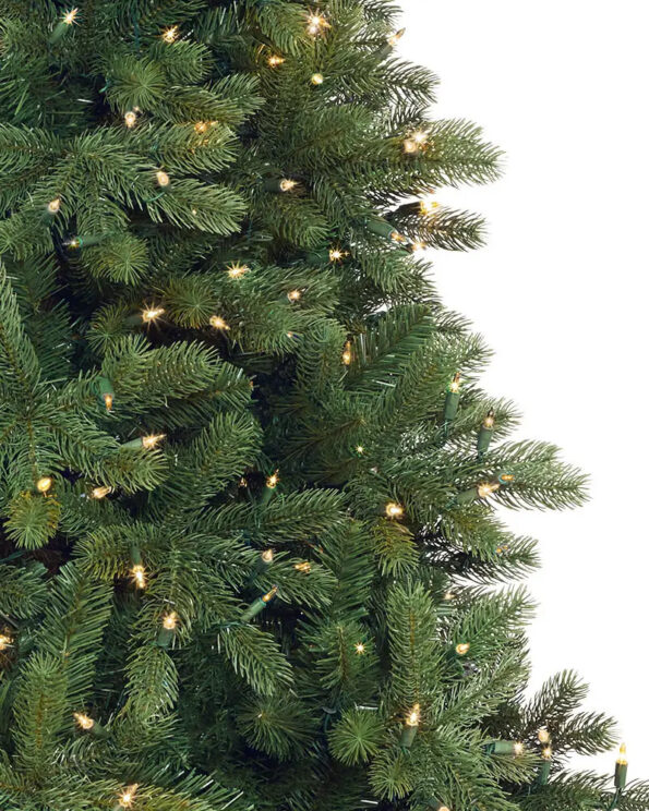 WOO-T_Woodland-Spruce_LEDCA_Closeup-10 Woodland Spruce™